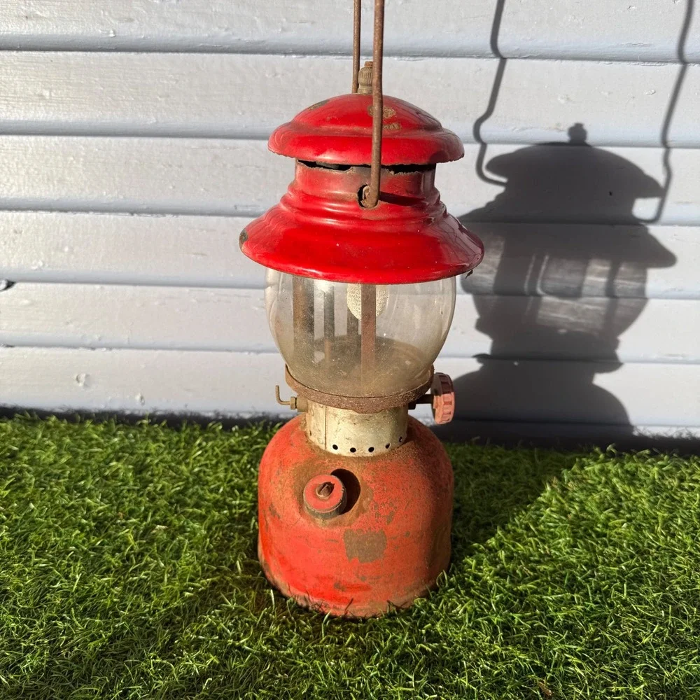 Vtg 1968 Red Coleman Lantern‎ Model 200A Single Mantle Outdoor Camping Untested